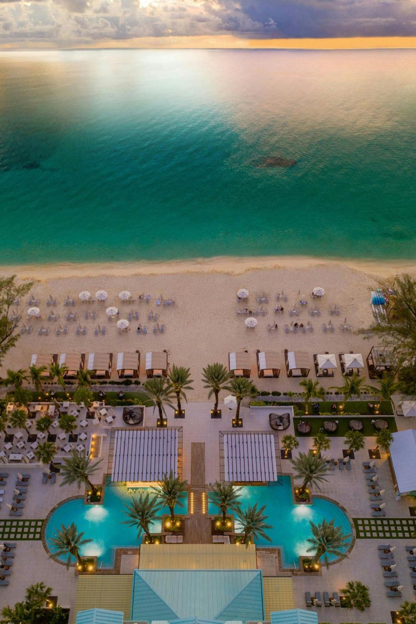 The Westin Grand Cayman Seven Mile Beach Resort & Spa West Bay Exterior photo